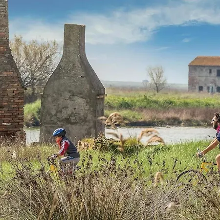 Modern In Lido Di Pomposa, 50 M² With Balcony. *