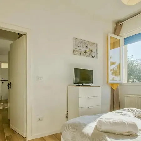 Modern In Lido Di Pomposa, 50 M² With Balcony. * Lido di Pomposa