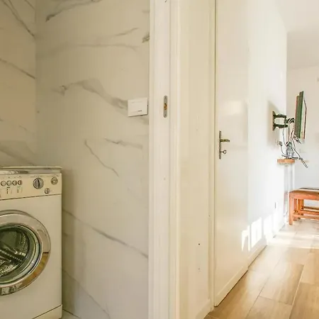 Apartmán Modern In Lido Di Pomposa, 50 M² With Balcony. Lido di Pomposa