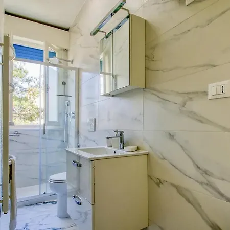 Modern In Lido Di Pomposa, 50 M² With Balcony. *
